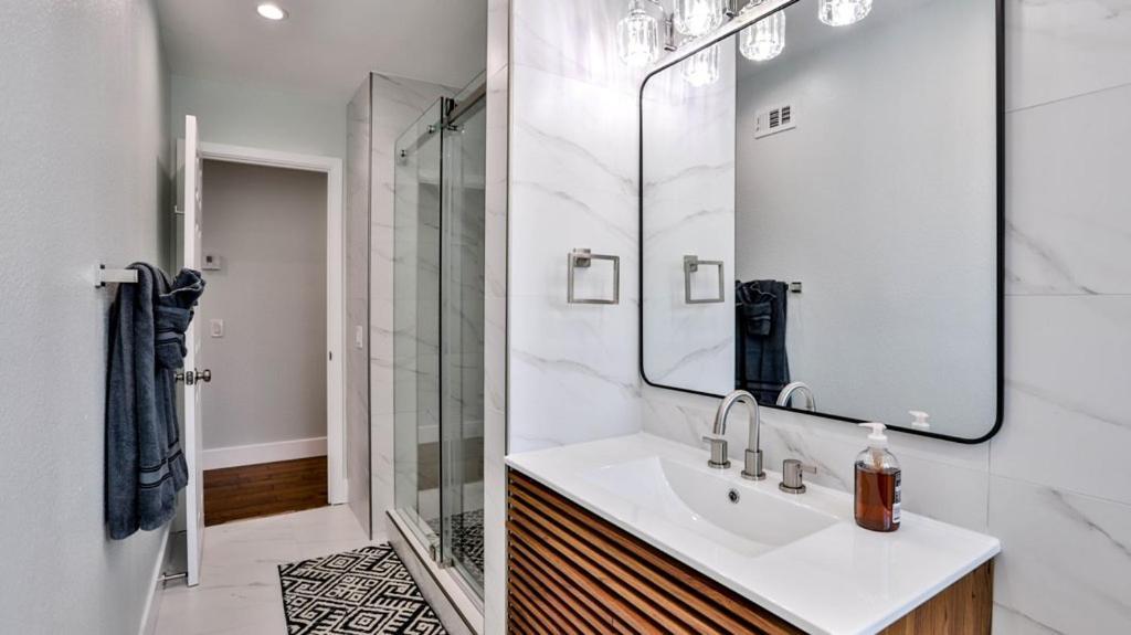 H&h Modern Lux 4bd 1 King 3 Queen Socal Ferienhaus Westminster