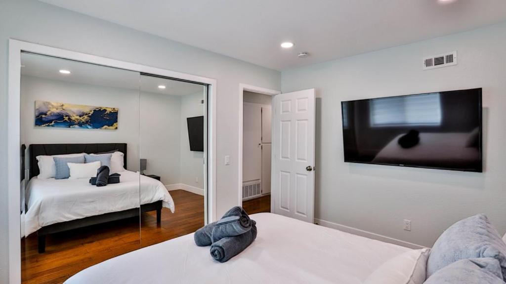 Ferienhaus H&h Modern Lux 4bd 1 King 3 Queen Socal Westminster