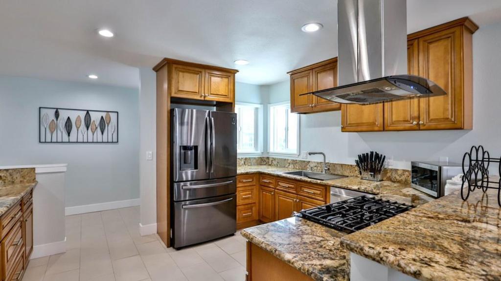 H&h Modern Lux 4bd 1 King 3 Queen Socal Ferienhaus Westminster