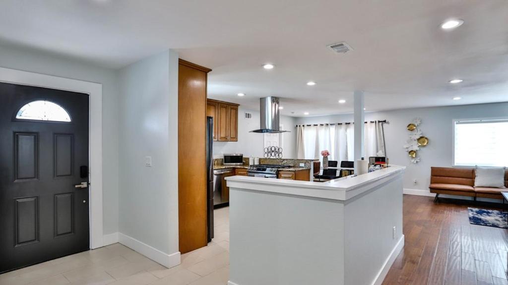 H&h Modern Lux 4bd 1 King 3 Queen Socal Ferienhaus *