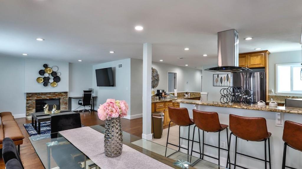 Ferienhaus H&h Modern Lux 4bd 1 King 3 Queen Socal Westminster